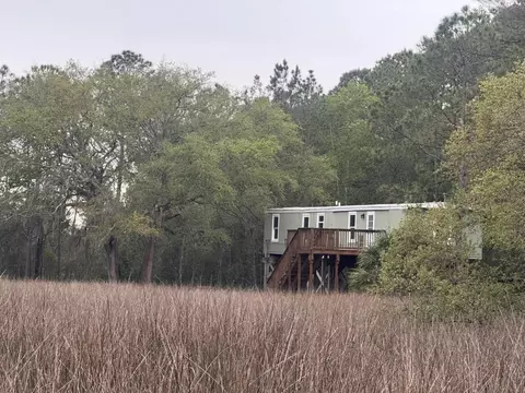 15014 Bennetts Point Rd, Green Pond, SC 29446