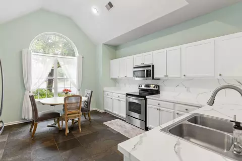 1282 Fenwick Plantation Rd, Johns Island, SC 29455