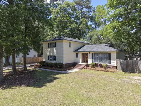 207 Foxcroft Ln, Summerville, SC 29485