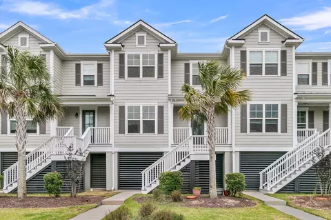 1551 Prince Edward St, Mount Pleasant, SC 29466