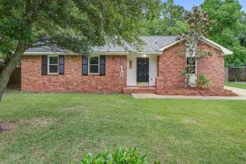 58 Oak Grove Rd, Goose Creek, SC 29445