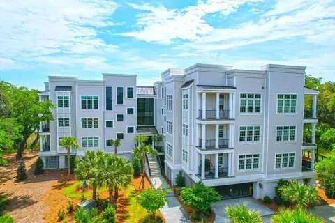 108 Fairbanks Oak Aly #201, Charleston, SC 29492