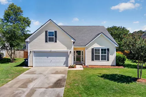 1012 Bridlewood Farms Pkwy, Ridgeville, SC 29472