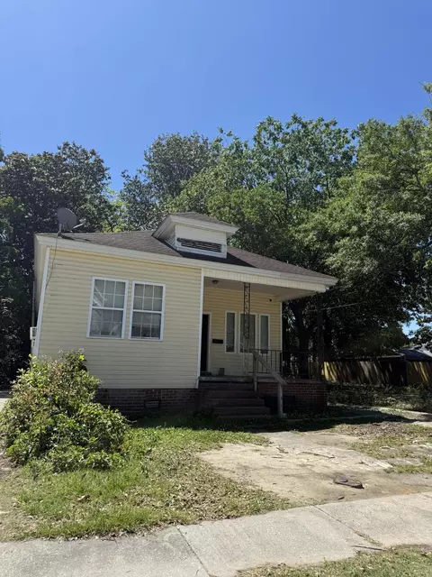 1811 Carlton St, North Charleston, SC 29405