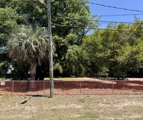 734 Kent St, Mount Pleasant, SC 29464