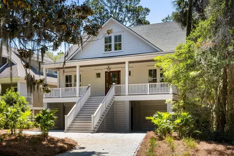 1017 Crooked Oak Ln, Johns Island, SC 29455