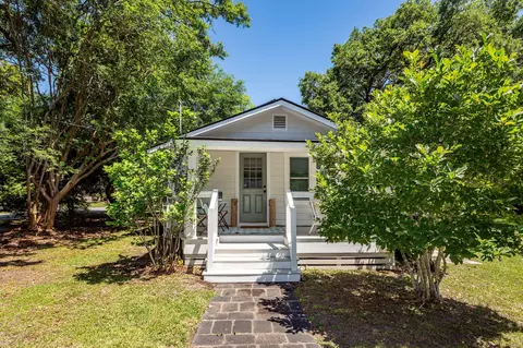 2218 Woodland Shores Rd, Charleston, SC 29412