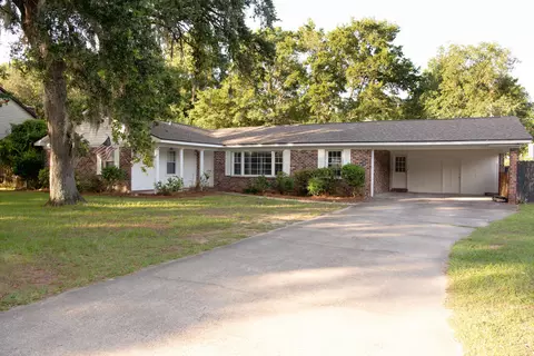 1203 Calais Dr, Mount Pleasant, SC 29464