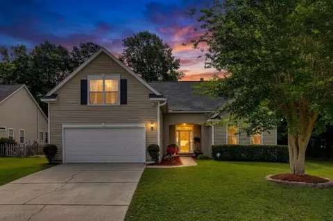 822 Paran Oaks Dr, Charleston, SC 29414