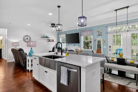 Kitchen - 499 Nelliefield Trl, Wando, SC 29492 photo 3 of 5