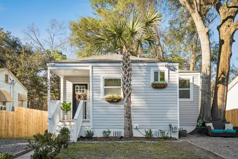 2384 Cambridge Ave, North Charleston, SC 29405
