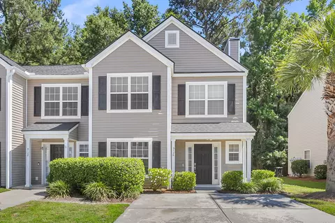9126 Maple Grove Dr, Summerville, SC 29485
