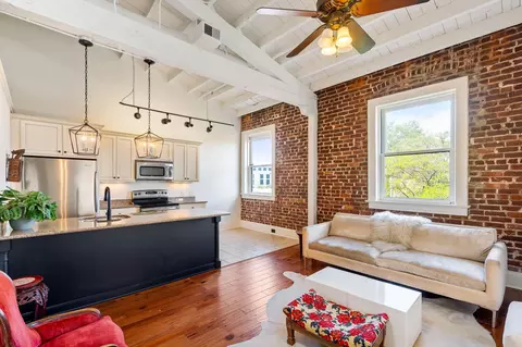 4 Beaufain St #303, Charleston, SC 29401