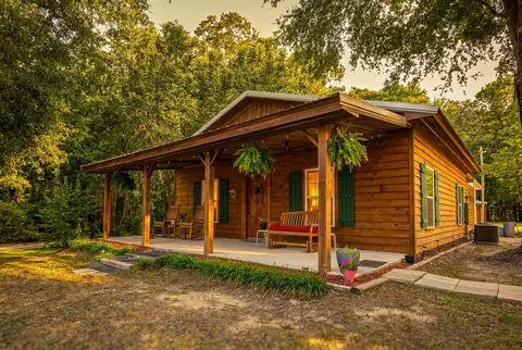 1131 Hickory Dr, Summerton, SC 29148