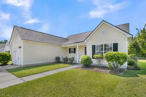 106 Dovetail Cir, Summerville, SC 29483