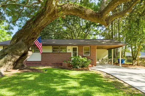2111 Barbour Dr, Charleston, SC 29414