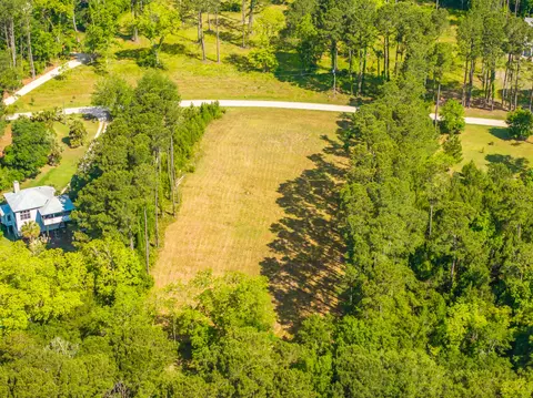 317 Mcclellan Ave, Mcclellanville, SC 29458 photo 8