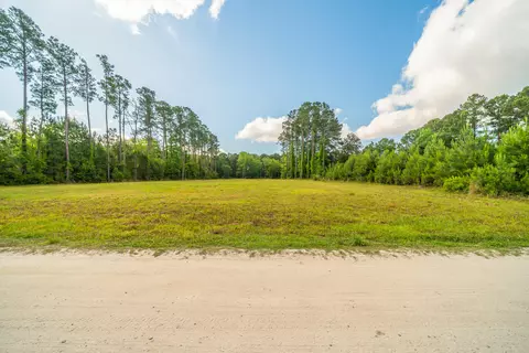 317 Mcclellan Ave, Mcclellanville, SC 29458 photo 18