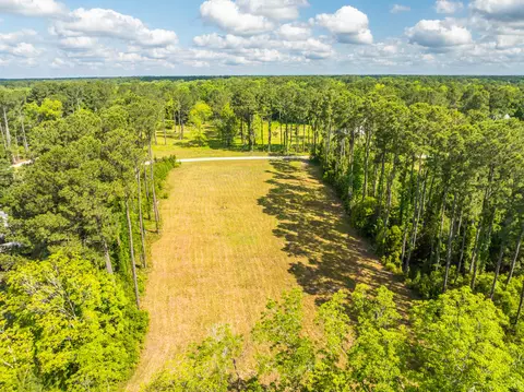 317 Mcclellan Ave, Mcclellanville, SC 29458 photo 10