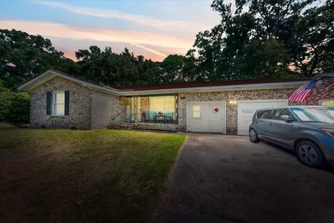 8020 Nantuckett Ave, North Charleston, SC 29420