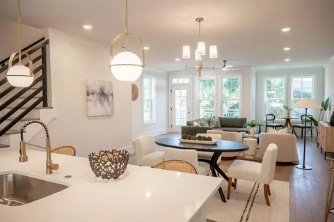 1150 Valdosta St UNIT 101, North Charleston, SC 29405