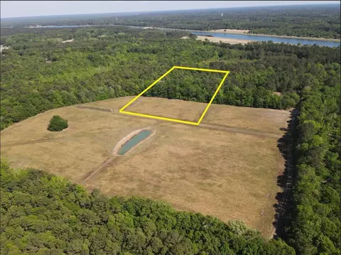000 Cottage Ln, Saint Stephen, SC 29479