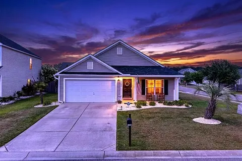 1124 Flyway Rd, Summerville, SC 29483