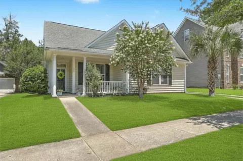 104 Pavilion St, Summerville, SC 29483