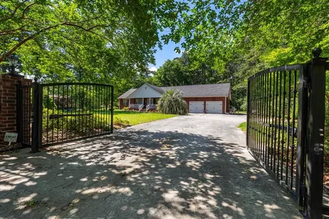 1760 Black Tom Rd, Moncks Corner, SC 29461