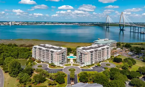 222 S Plaza Ct, Mount Pleasant, SC 29464