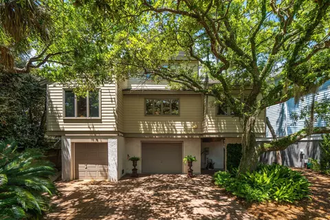 12 Marsh Island Ln, Isle Of Palms, SC 29451