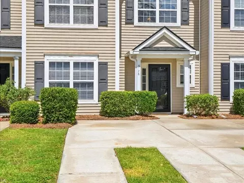 9176 Maple Grove Dr, Summerville, SC 29485