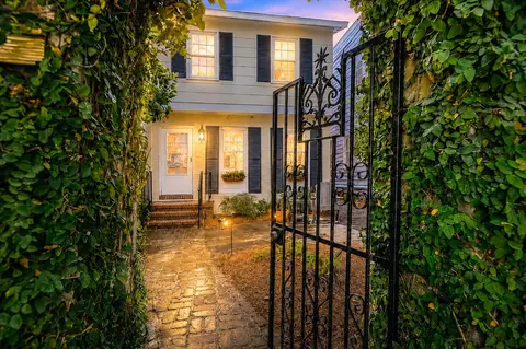 22 Pitt St #A, Charleston, SC 29401