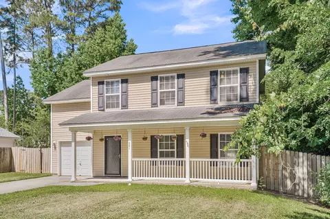 251 Trickle Dr, Summerville, SC 29483