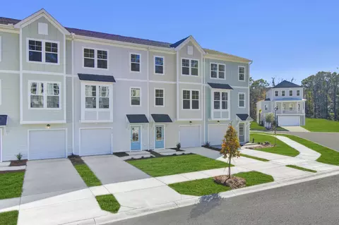 423 Caledon Ct, Johns Island, SC 29455