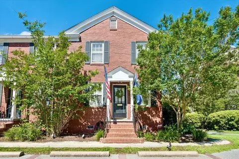 301 Broad St #4, Charleston, SC 29401