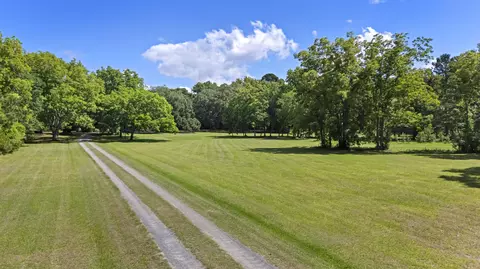2760 Trucklands Rd, Johns Island, SC 29455