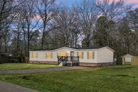 104 Dean Dr, Summerville, SC 29483