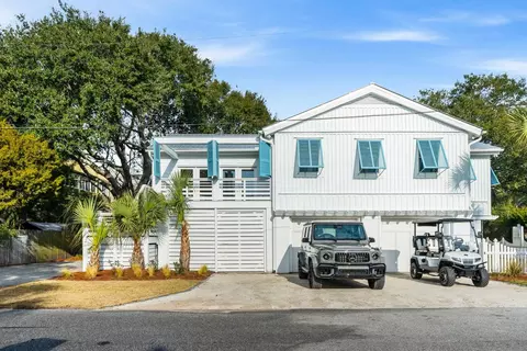 2218 Myrtle Ave, Sullivans Island, SC 29482