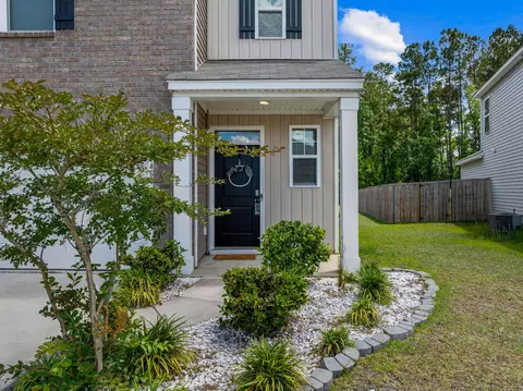 Exterior - 460 Cedarview Rd, Summerville, SC 29486 photo 3 of 8