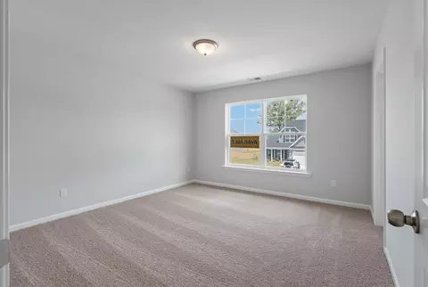 Bedroom - 377 Blue Oak Dr, Moncks Corner, SC 29461 photo 6 of 8