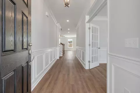 Entry Way - 377 Blue Oak Dr, Moncks Corner, SC 29461 photo 1 of 7