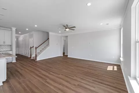 Living - 377 Blue Oak Dr, Moncks Corner, SC 29461 photo 4 of 5