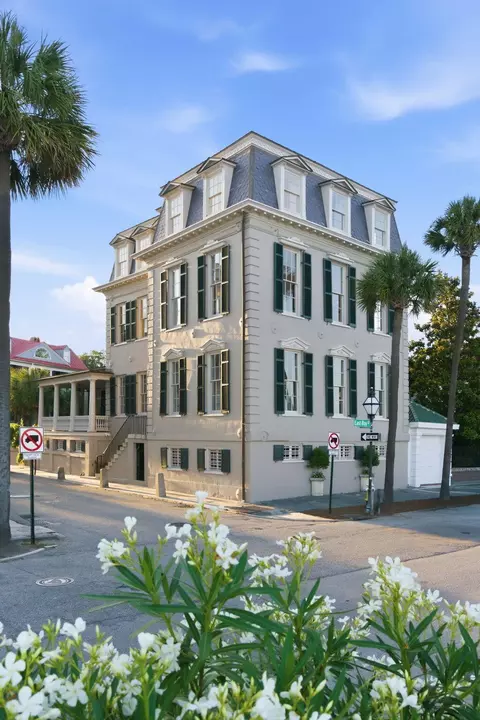 2 Water St, Charleston, SC 29401