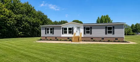 212 Belfast Ave, Holly Hill, SC 29059