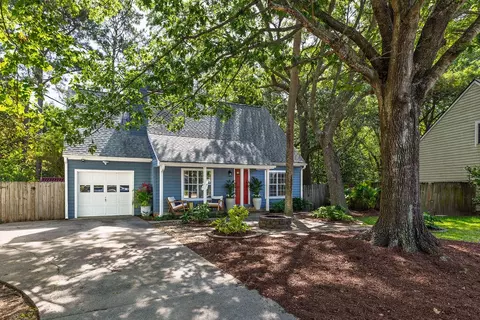 1408 School House Rd, Mount Pleasant, SC 29464