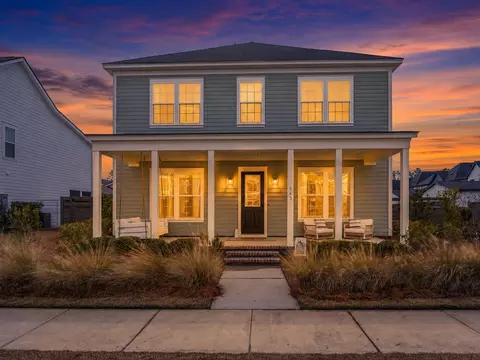 643 Blueway Ave, Summerville, SC 29486