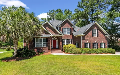 125 Pine Valley Dr, Summerville, SC 29483