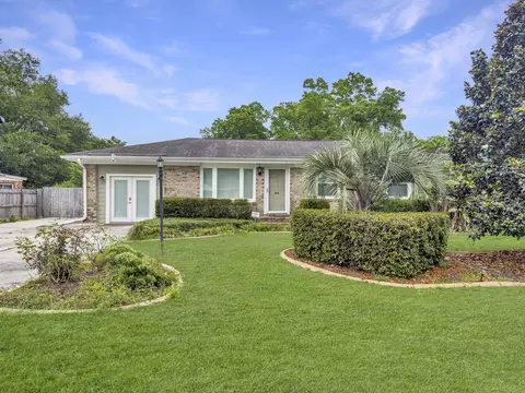 124 Kathryn Dr, Goose Creek, SC 29445
