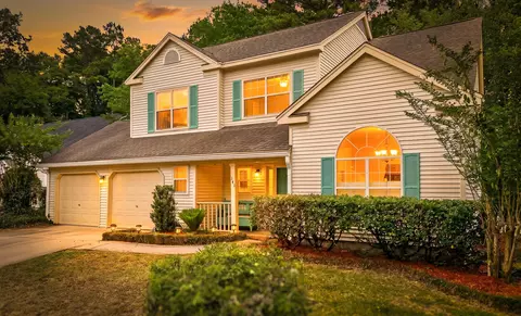 141 Isherwood Dr, Goose Creek, SC 29445